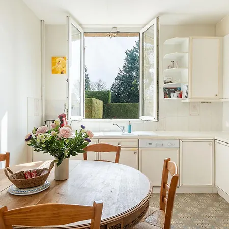 Holiday home Le Charme D'une Maison Bourgeoise En